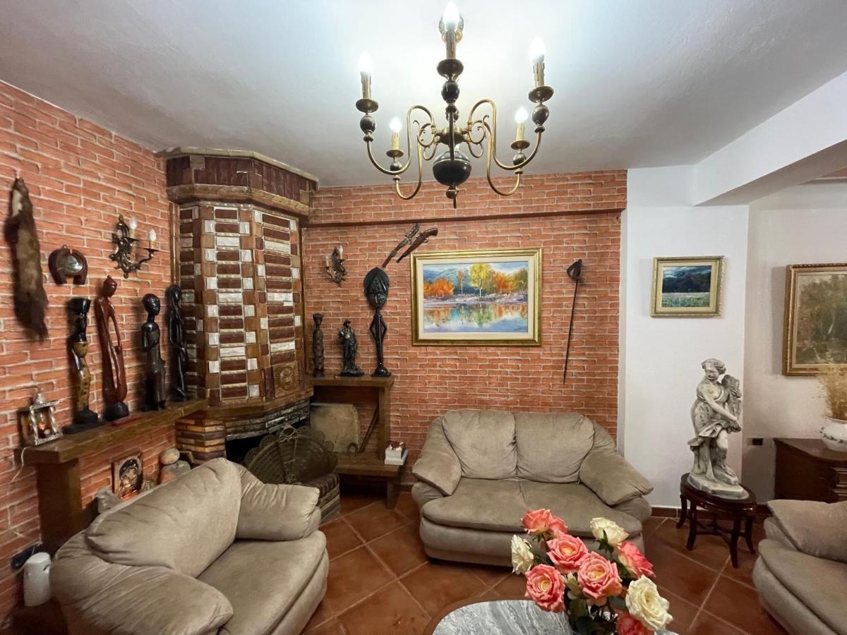 Venus - Cozy Apt With Terrace Vlore Exterior photo