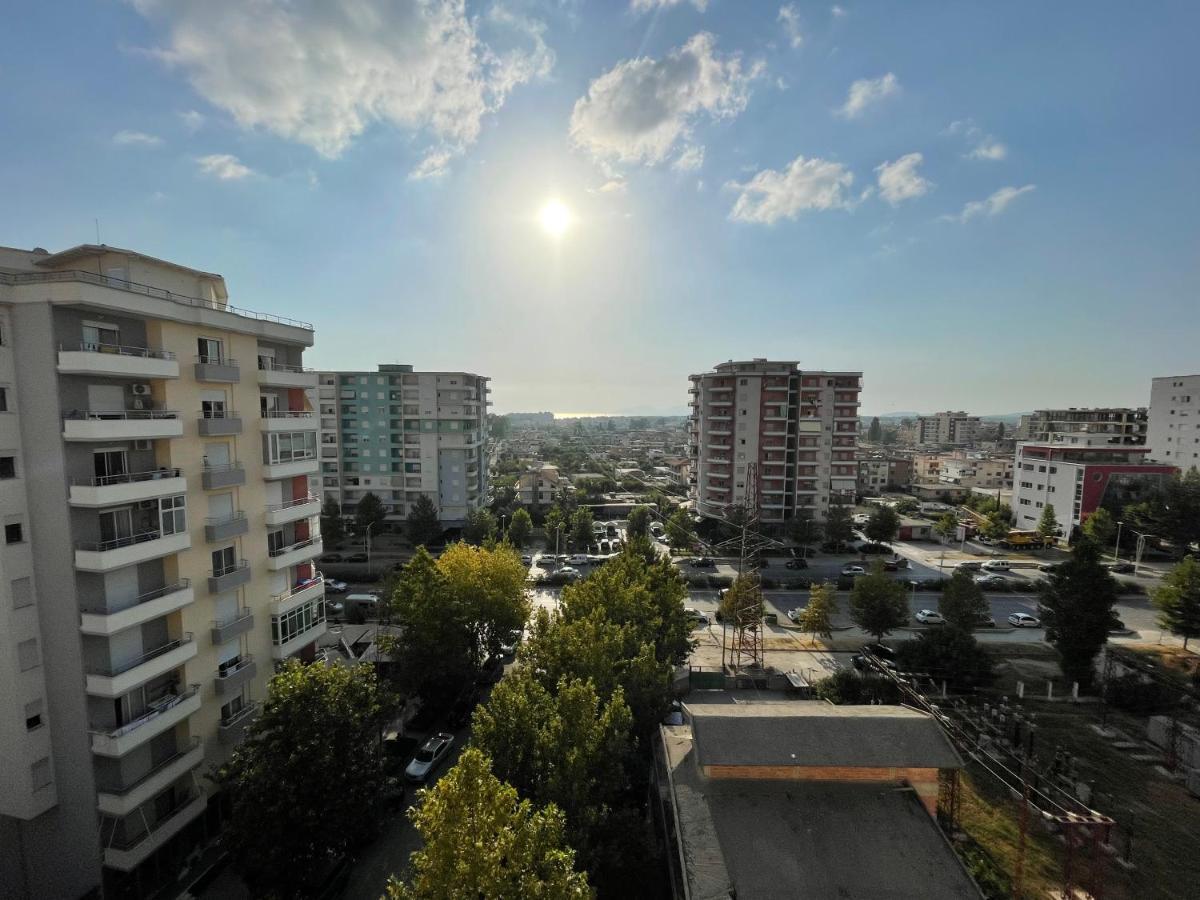 Venus - Cozy Apt With Terrace Apartment Vlore Exterior photo